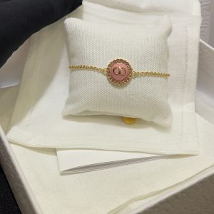 𝐃𝐢𝐨 * Spring 2026 new collection: gold matte CD pearl chain bracelet.