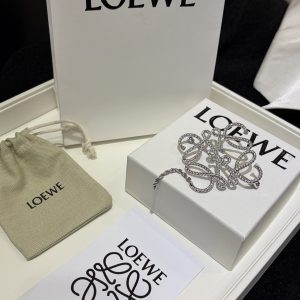 LOEW* 26th-anniversary Anagram Twisted Emblem Silver Brooch