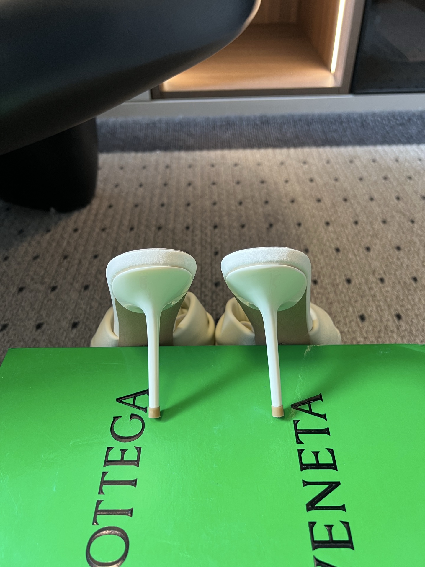 wsxc1783704005529_8 Bottega Venet*BV Summer New Collection: Knot-Tied One-Shoe High Heeled Sandals - 图片 39
