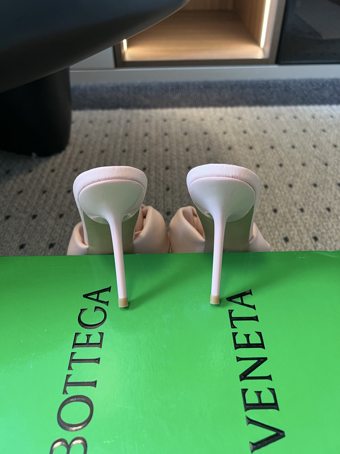 wsxc1783704008201_8 Bottega Venet*BV Summer New Collection: Knot-Tied One-Shoe High Heeled Sandals - 图片 57
