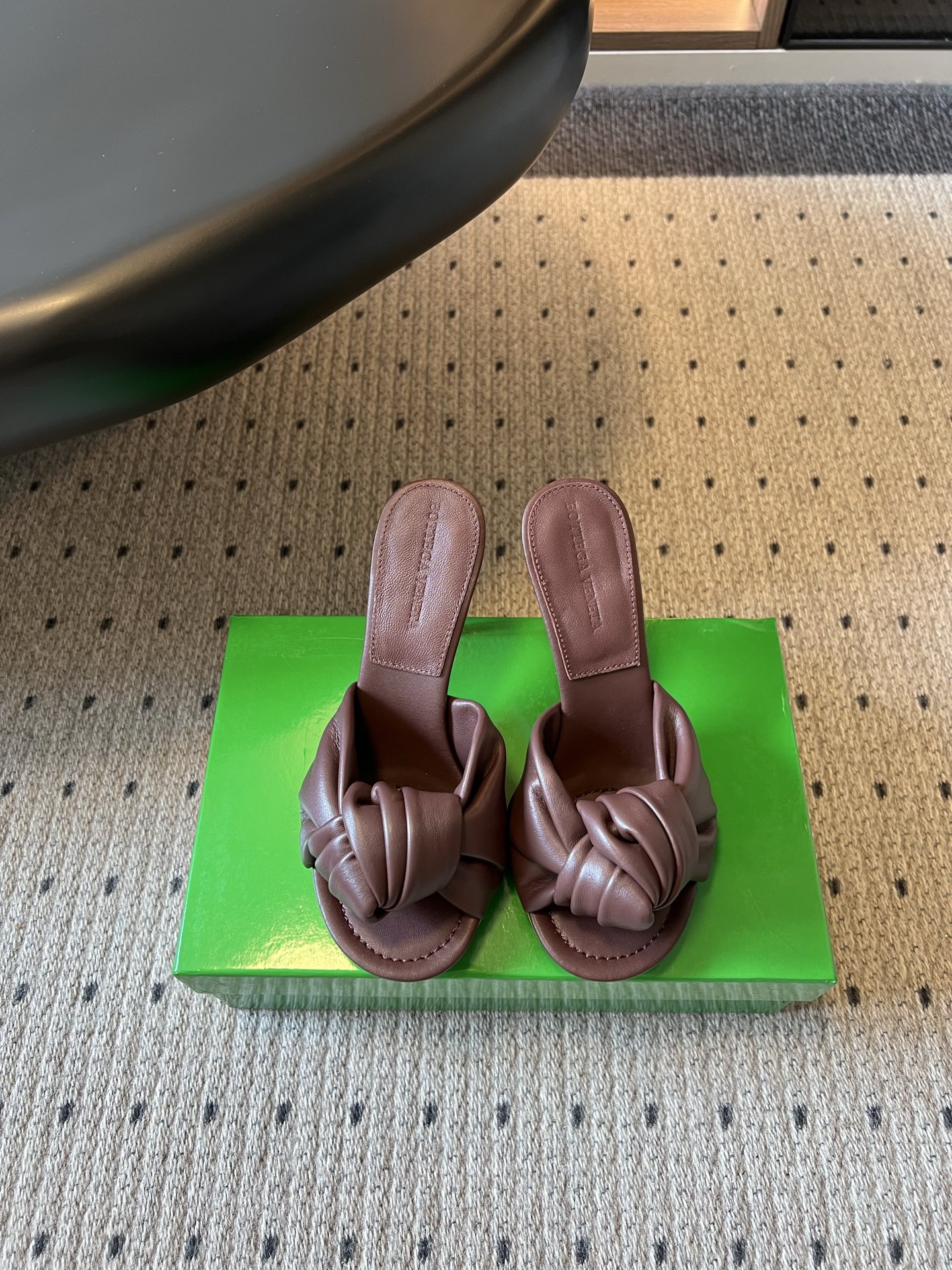 wsxc1783704009480_0 Bottega Venet*BV Summer New Collection: Knot-Tied One-Shoe High Heeled Sandals - 图片 65