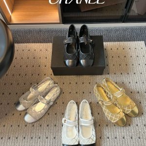 Chane*26ss Summer New Collection: Diamond Patterned One-Strap Mary Jane Shoes.