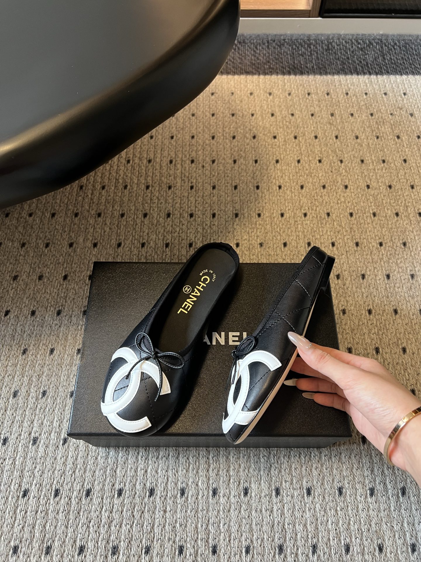 wsxc1783704495605_3 Chane*26ss Summer New Collection Double C-shaped Headband Slip-on Sandals - 图片 25