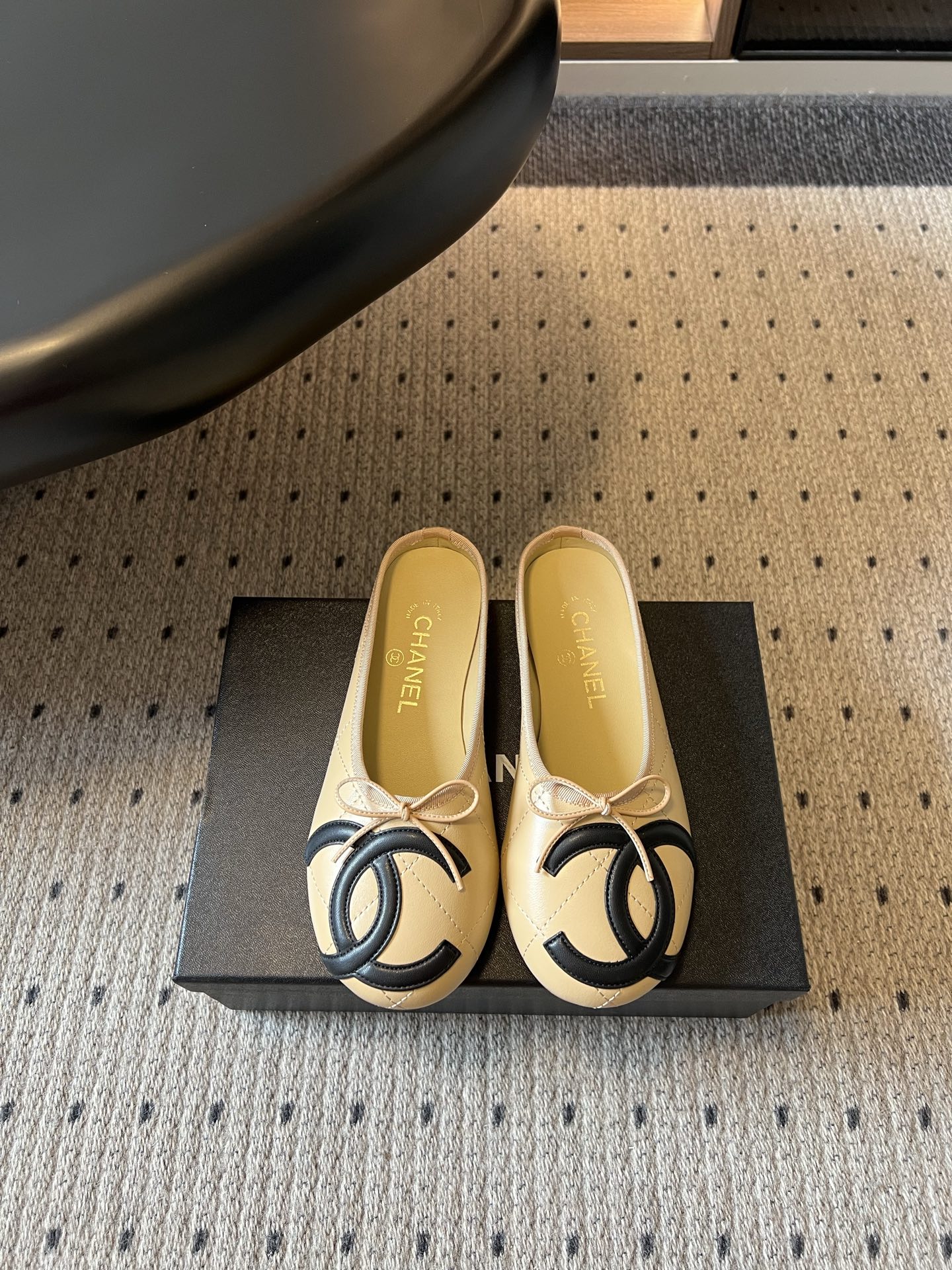 wsxc1783704497239_0 Chane*26ss Summer New Collection Double C-shaped Headband Slip-on Sandals - 图片 11