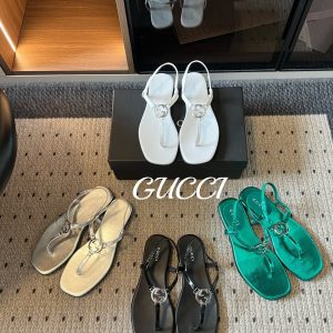 GUCC*26ss Summer New Collection Metal Clasp Toe Strap Sandal