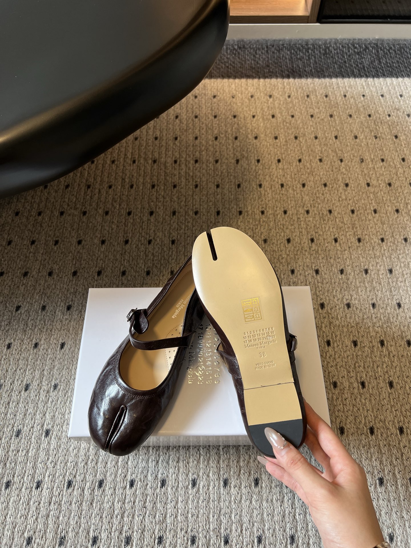 wsxc1783705111233_2 Maison Margiel*26ss Summer New Collection – Split Toe Mary Jane Shoes. - 图片 36