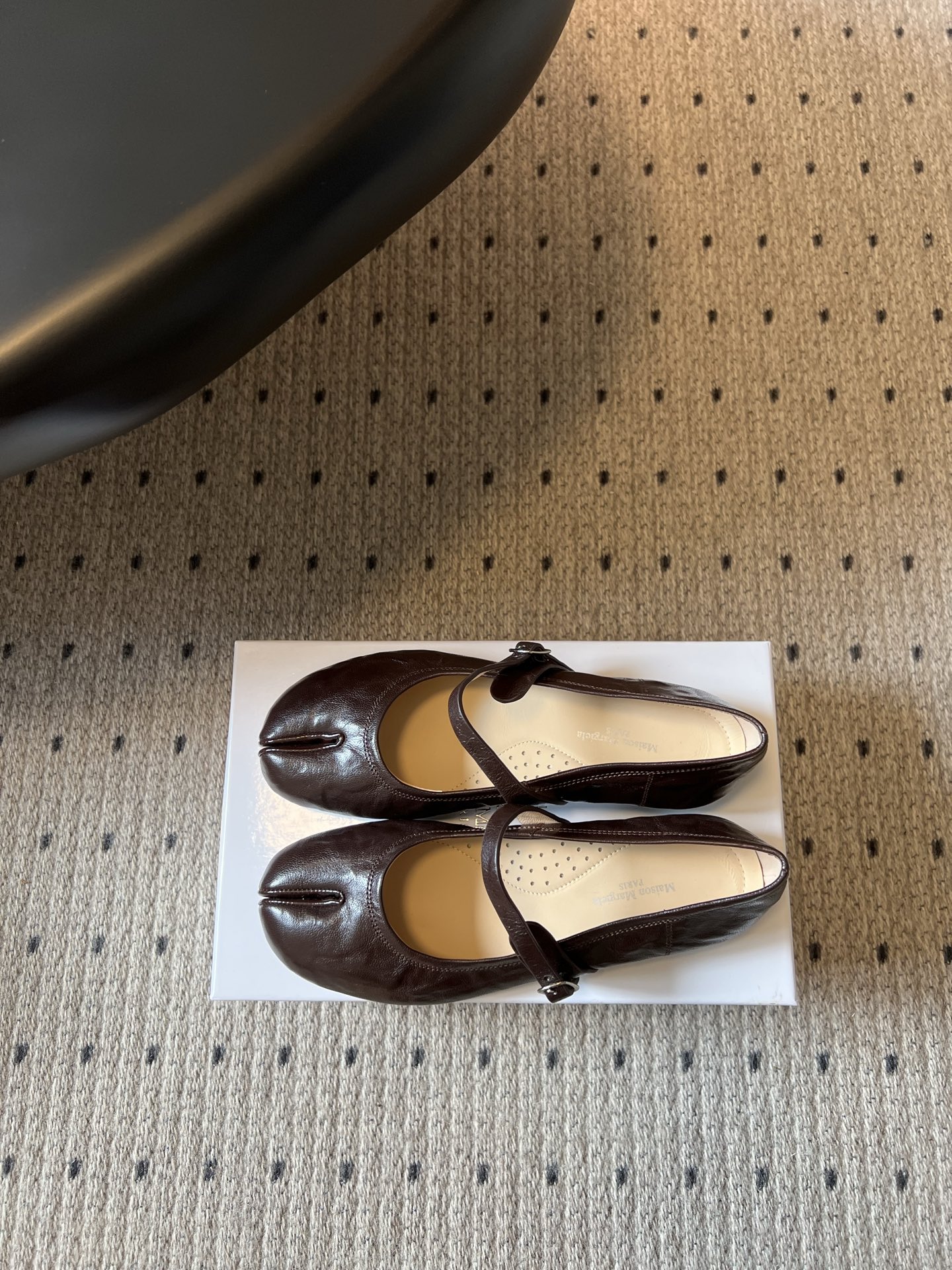 wsxc1783705111233_5 Maison Margiel*26ss Summer New Collection – Split Toe Mary Jane Shoes. - 图片 33