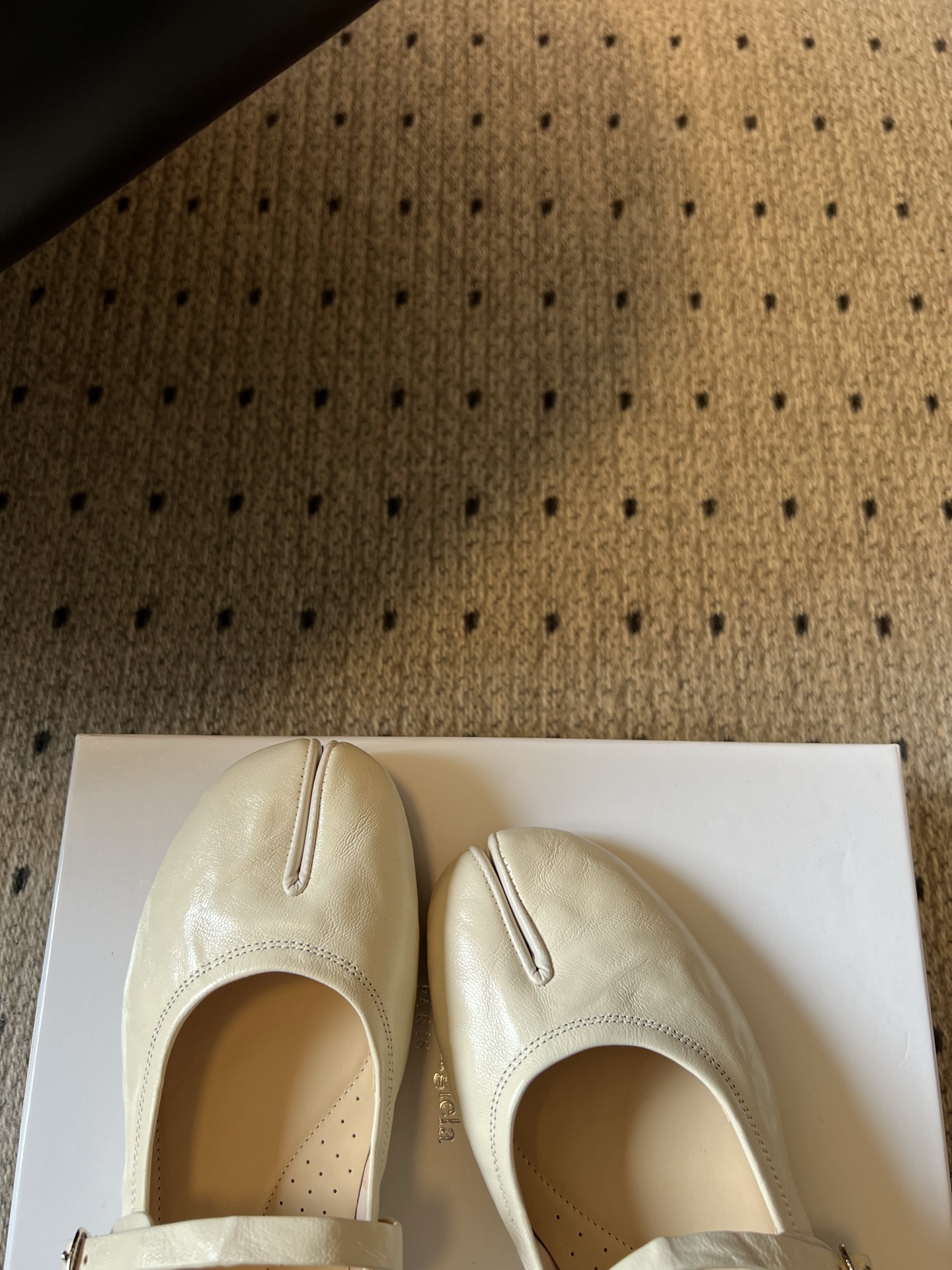 wsxc1783705112381_8 Maison Margiel*26ss Summer New Collection – Split Toe Mary Jane Shoes. - 图片 20