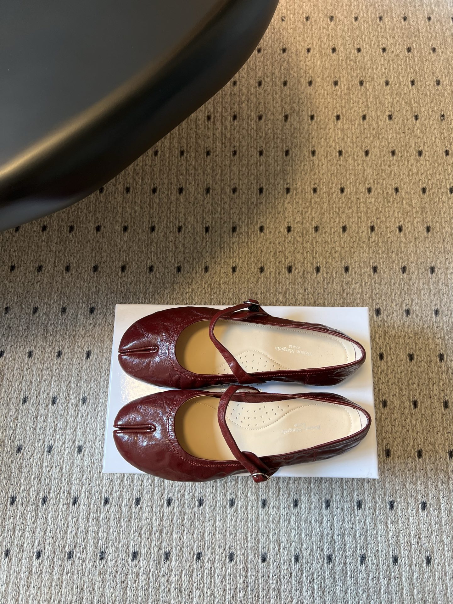 wsxc1783705115126_5 Maison Margiel*26ss Summer New Collection – Split Toe Mary Jane Shoes. - 图片 6