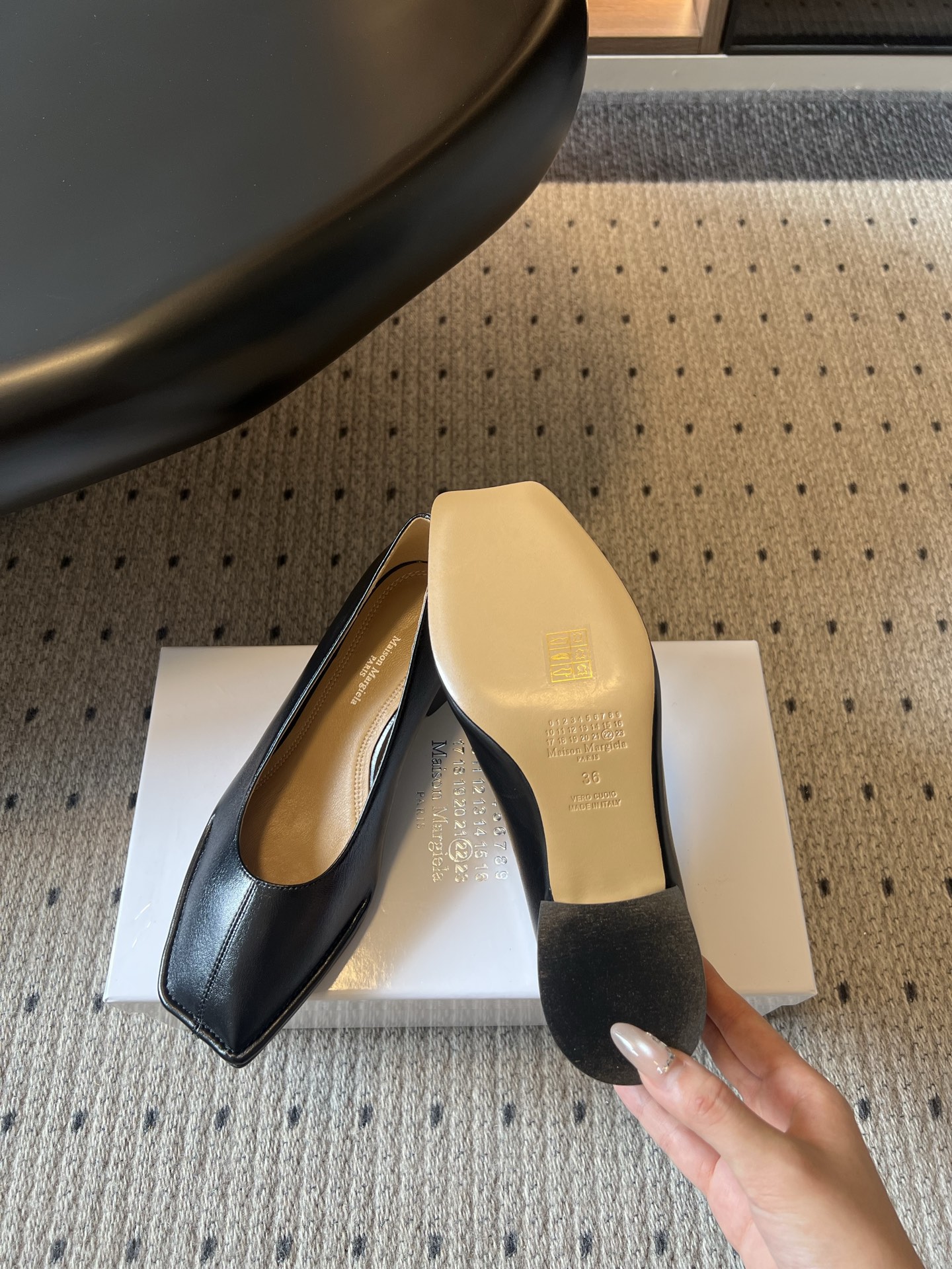 wsxc1783705311394_2 Maison Margiel*26ss summer new collection: square-toed, shallow-cut, low-heeled flats. - 图片 26