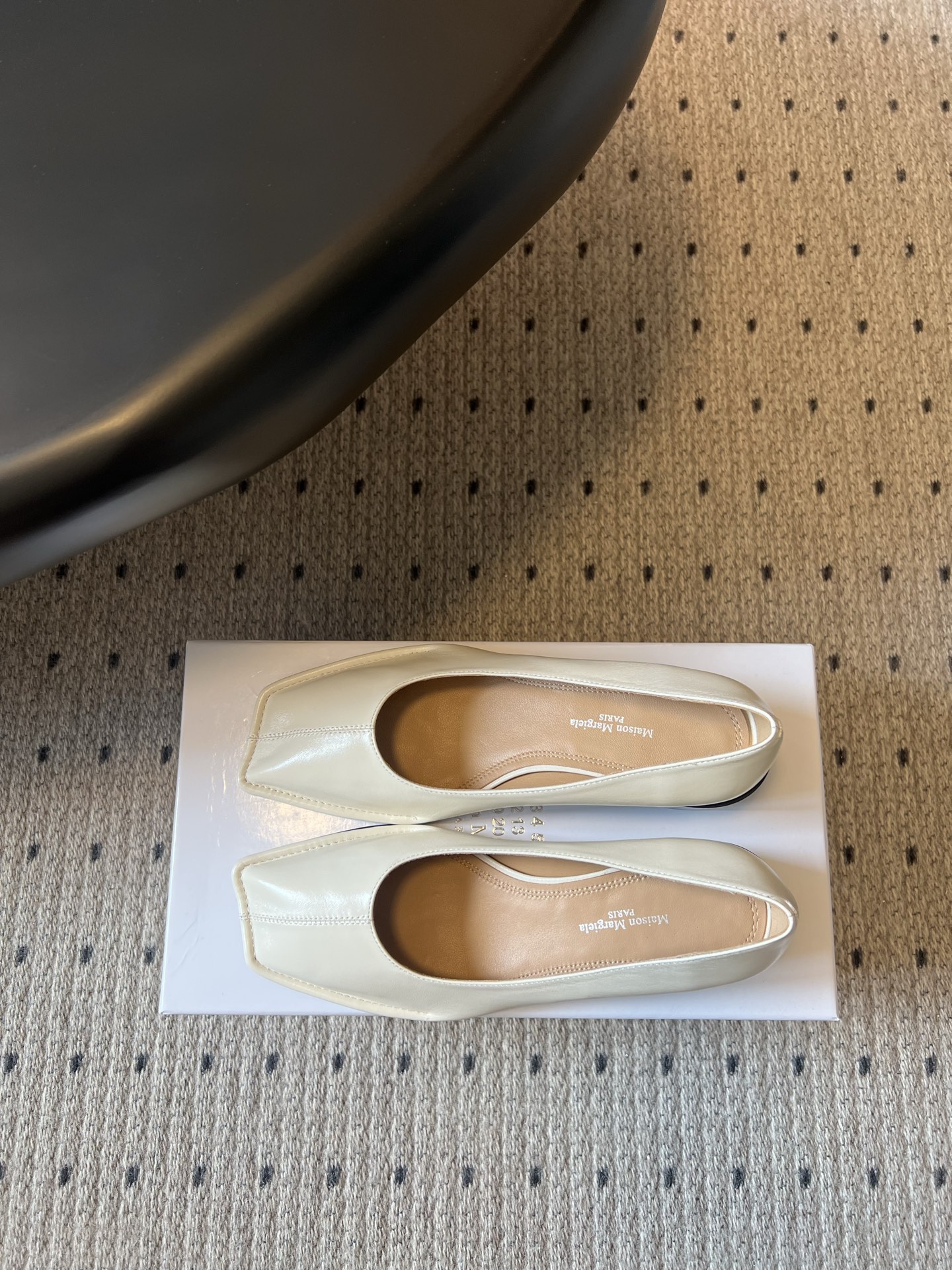 wsxc1783705312573_5 Maison Margiel*26ss summer new collection: square-toed, shallow-cut, low-heeled flats. - 图片 15