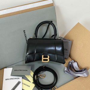 Flat weave, black with gold accents, small size XS/19 cm.🖤 Ba1enciaga Hourglass Sandal Bag