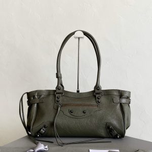 Ba1enciaga East/West baguette with armband, military green.