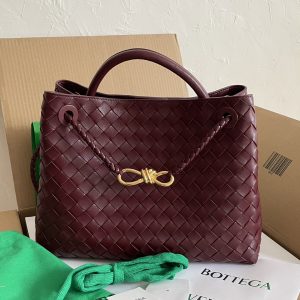 bv andiamo. Buckle-closure briefcase, wine red, medium size.