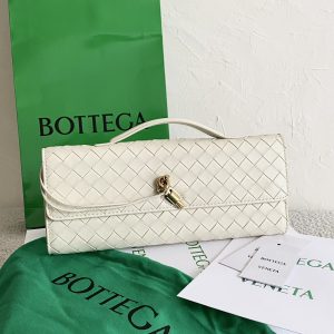 bv andiamo slouch handbag, sea salt white.