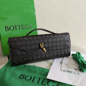 bv andiamo slouch handbag, chocolate color.