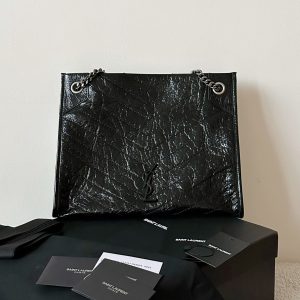ys1 niki shopping bag, medium size, oil-wax finish, black.
