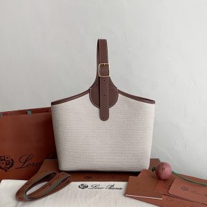 LP Their Plain Bobbin Hand-Carried Basket Bag