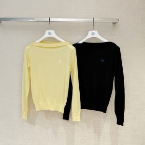 LOEW*26 New Model One-Shoulder Sweater