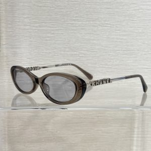 Chane* Black Gold Cat’s Eye Sunglasses
