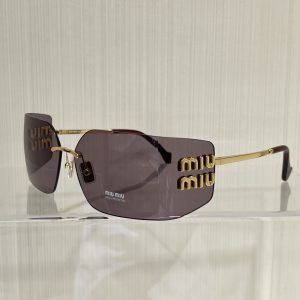MIUMI*runway sunglasses.