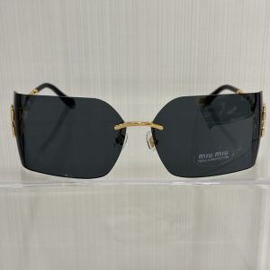MIUMI*runway sunglasses.