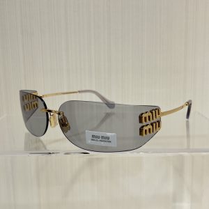 MIUMI*runway sunglasses.